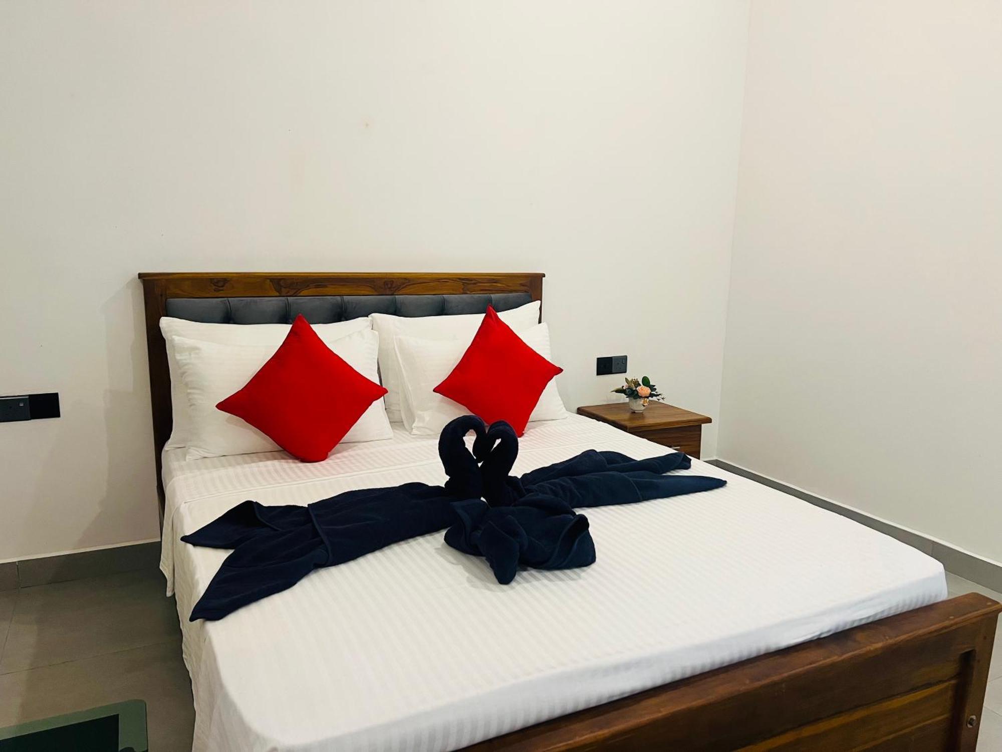 Maapagala Resort Сигирия Екстериор снимка
