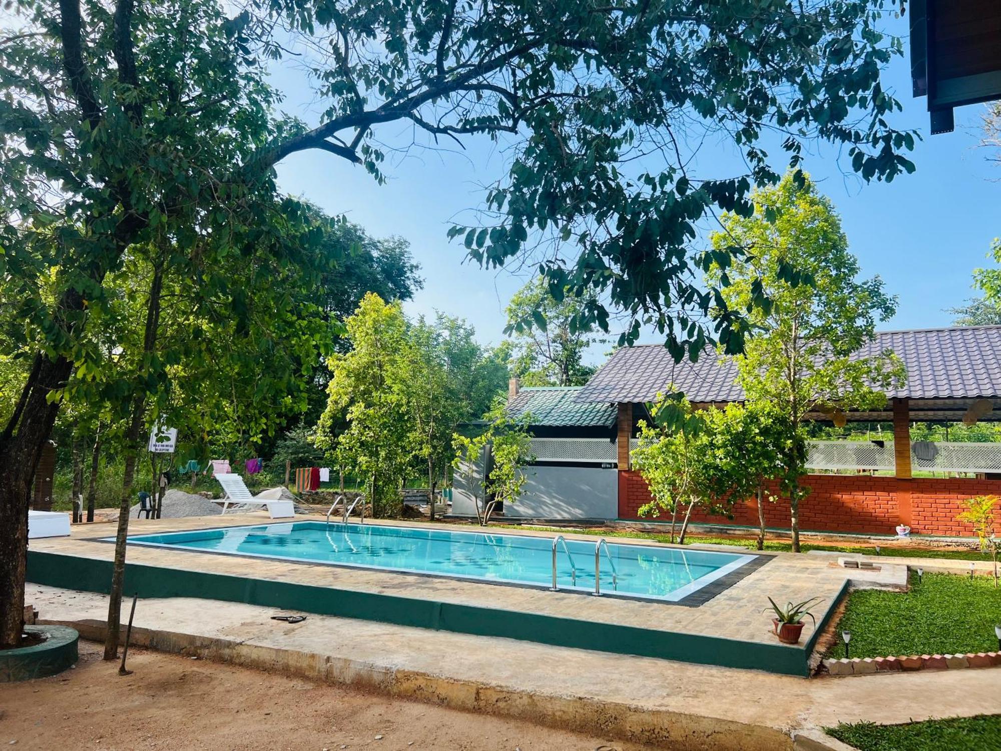 Maapagala Resort Сигирия Екстериор снимка